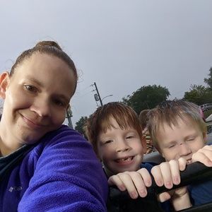 Meet your Posher, Elizabeth